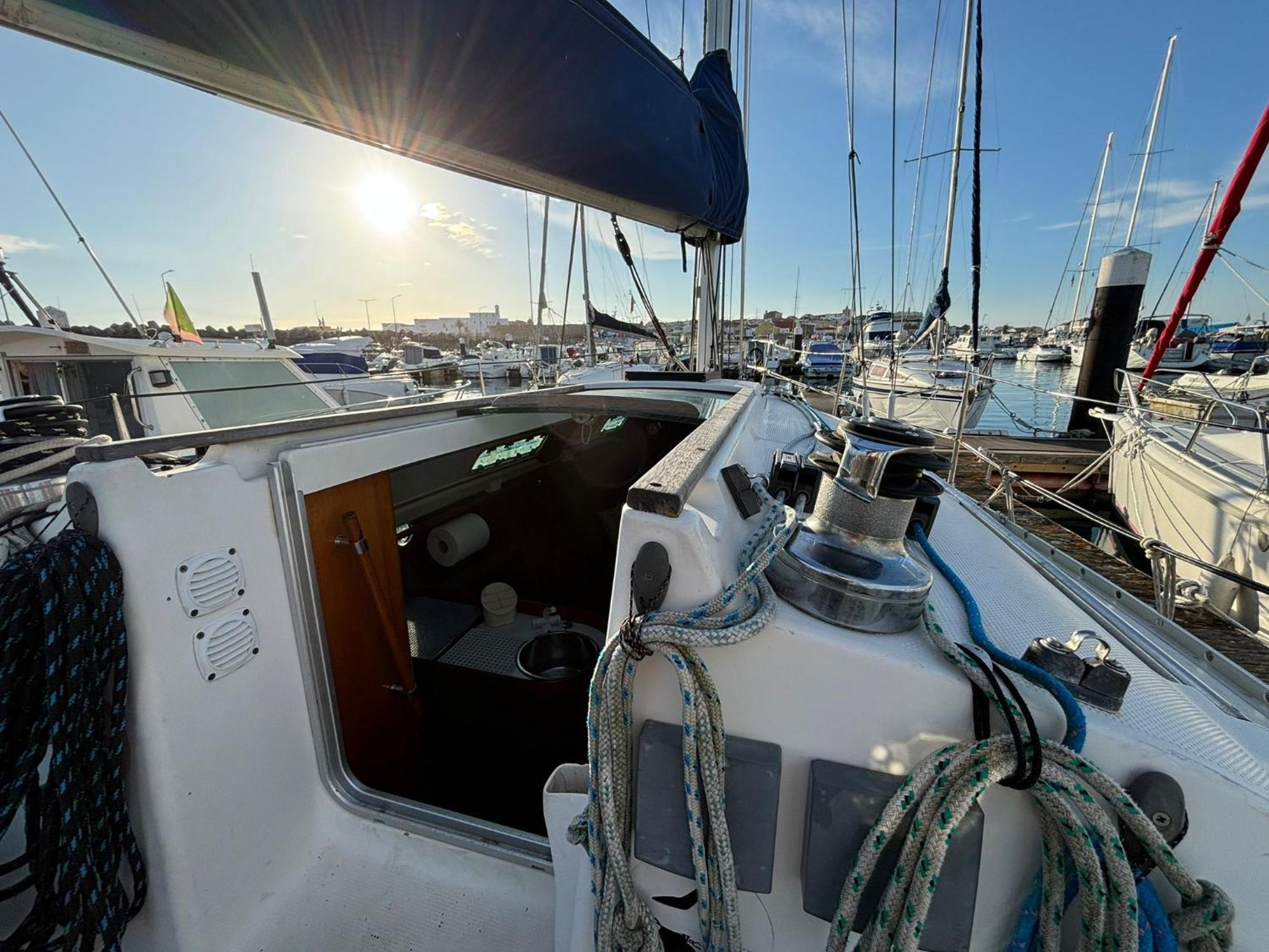 Barco A Vela Em Peniche - West Sailing Hotel Exterior foto